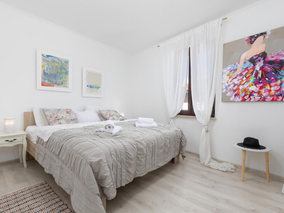 Apartment Tre Cuori By Irundo Rovinj Exterior photo